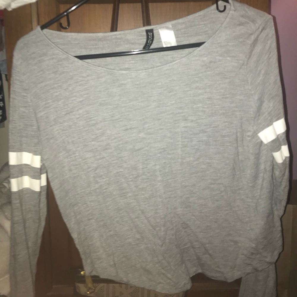 Long sleeve gray h&m shirt